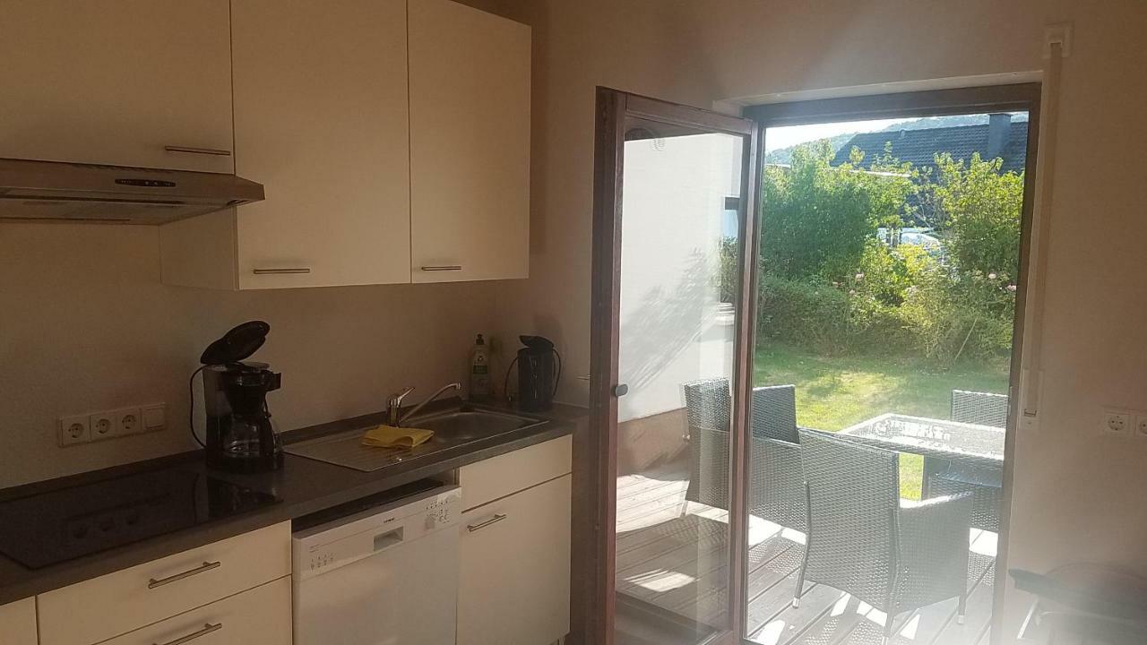 Apartment An der Weinstraße Oberotterbach Exterior foto